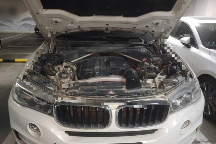 Used BMW X5 2014 xDrive35i Elegant Edition Engine Bay