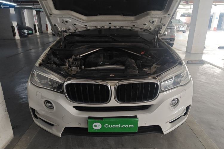Used BMW X5 2014 xDrive35i Elegant Edition Engine Bay