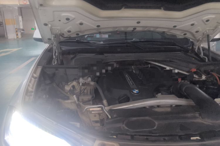 Used BMW X5 2014 xDrive35i Gasoline 5-seater U.S. specification Engine Bay Right
