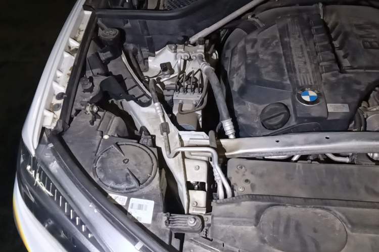 Used BMW X5 2014 xDrive35i Elegant Edition Engine Bay Right