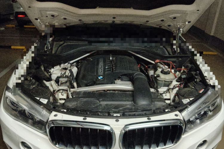 Used BMW X5 2014 xDrive35i Elegant Edition Engine Bay