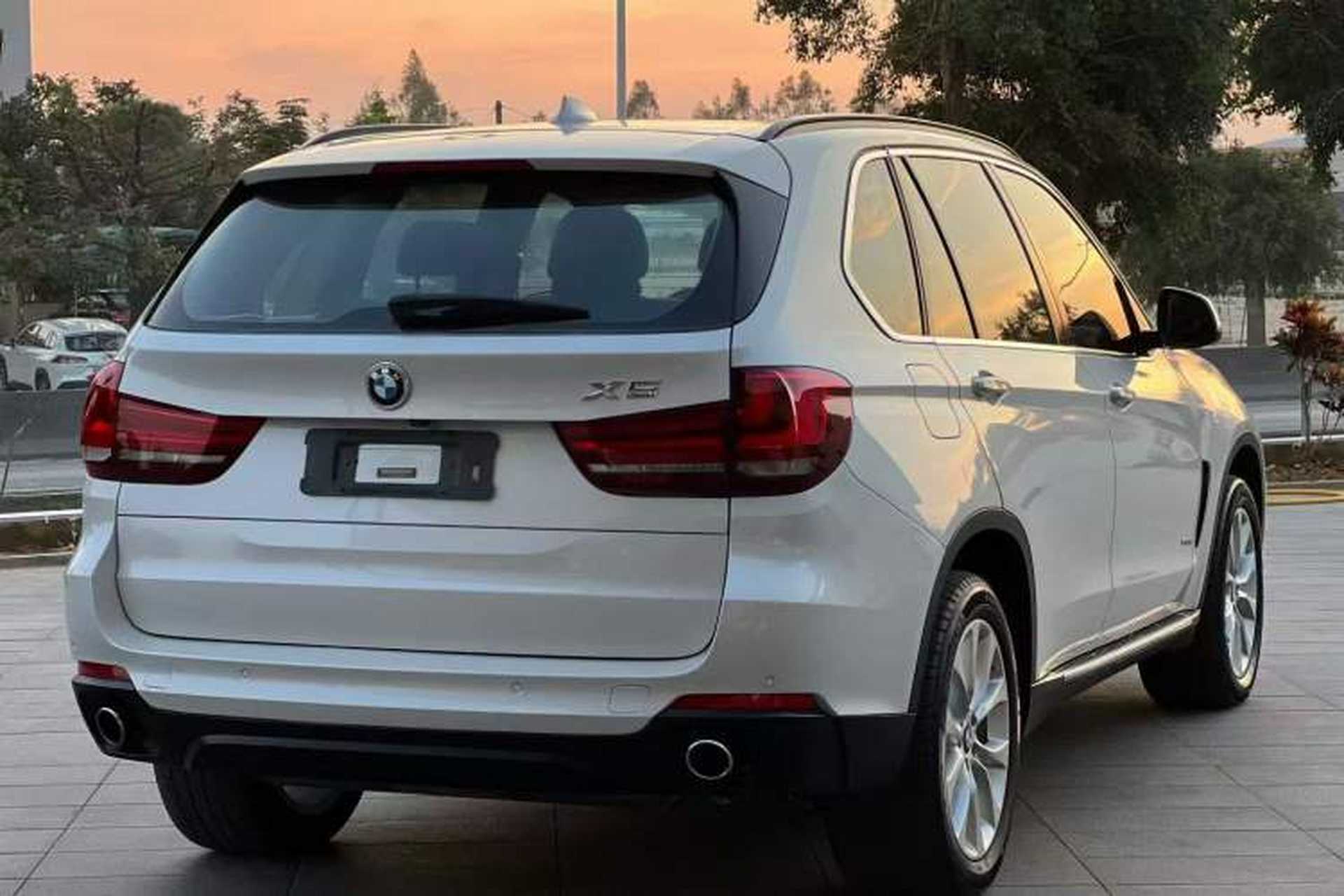 Used BMW X5 2014 xDrive35i Elegant Edition Exterior 2