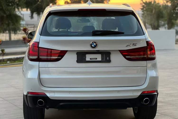 Used BMW X5 2014 xDrive35i Elegant Edition Exterior 3