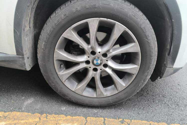 Used BMW X5 2014 xDrive35i Elegant Edition Exterior 4