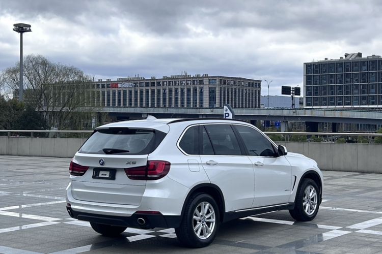 Used BMW X5 2014 xDrive35i Elegant Edition Exterior 4