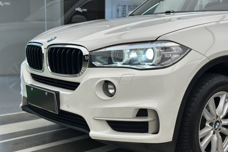 Used BMW X5 2014 xDrive35i Elegant Edition Exterior 4