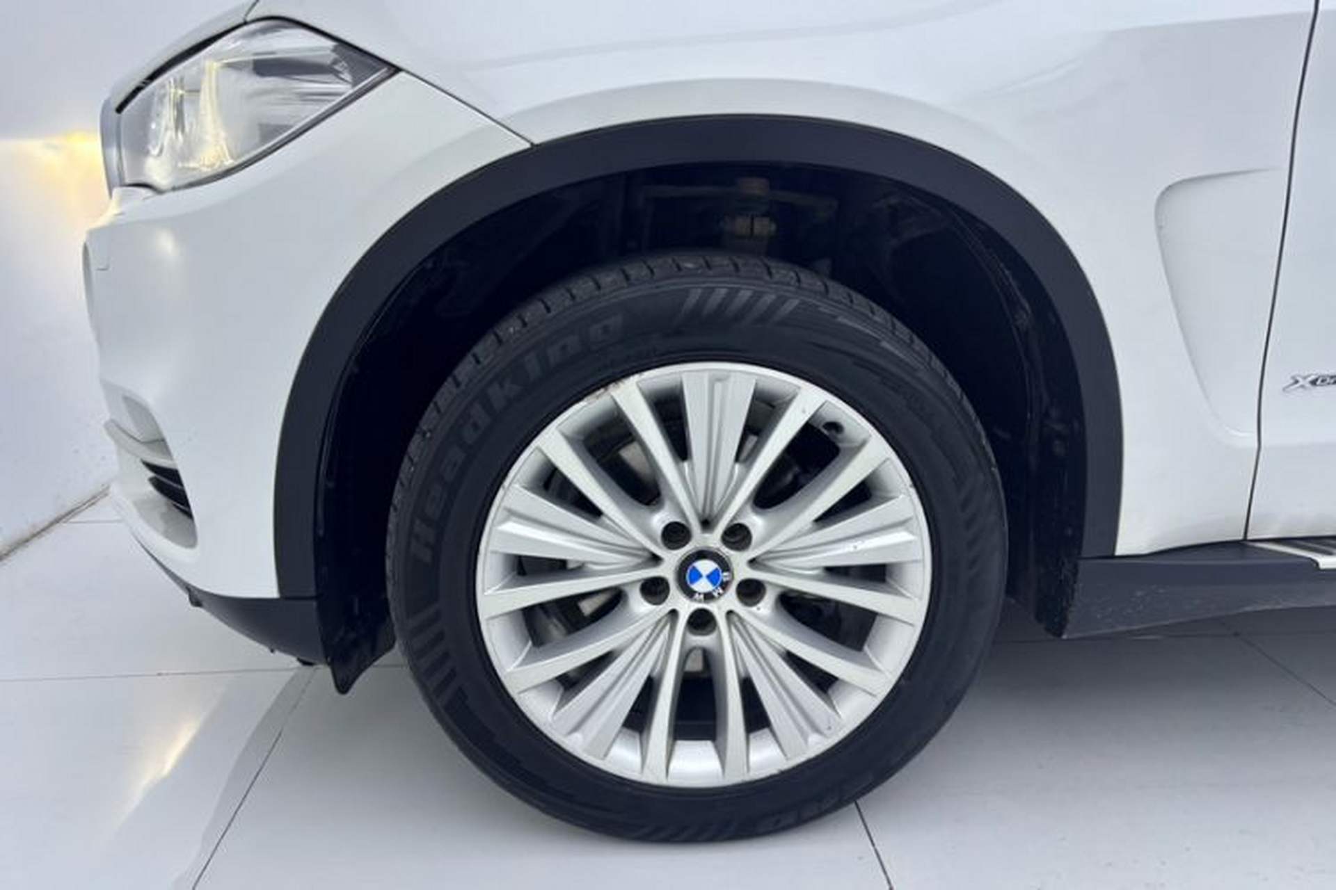 Used BMW X5 2014 xDrive35i Leading Model Exterior 4