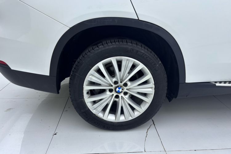 Used BMW X5 2014 xDrive35i Leading Model Exterior 5