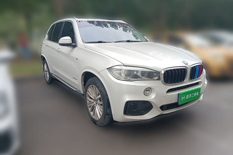 Used BMW X5 2014 xDrive35i Elegant Edition Front Right 45 Deg