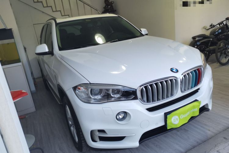Used BMW X5 2014 xDrive35i Elegant Edition Front Right 45 Deg