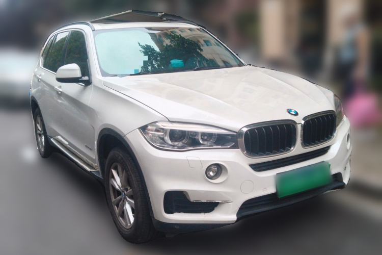 Used BMW X5 2014 xDrive35i Elegant Edition Front Right 45 Deg