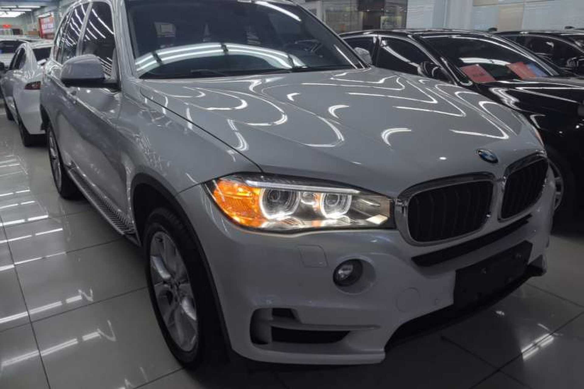 Used BMW X5 2014 xDrive35i Elegant Edition Front Right 45 Deg