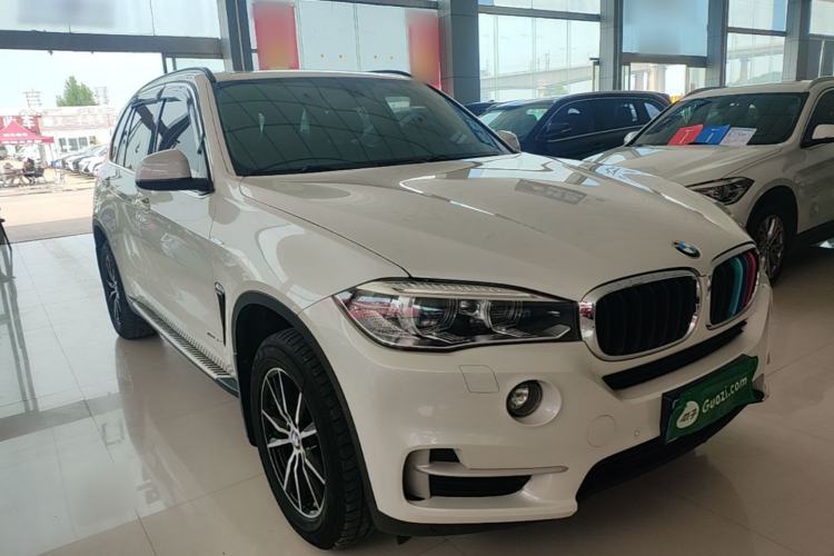 Used BMW X5 2014 xDrive35i Elegant Edition Front Right 45 Deg