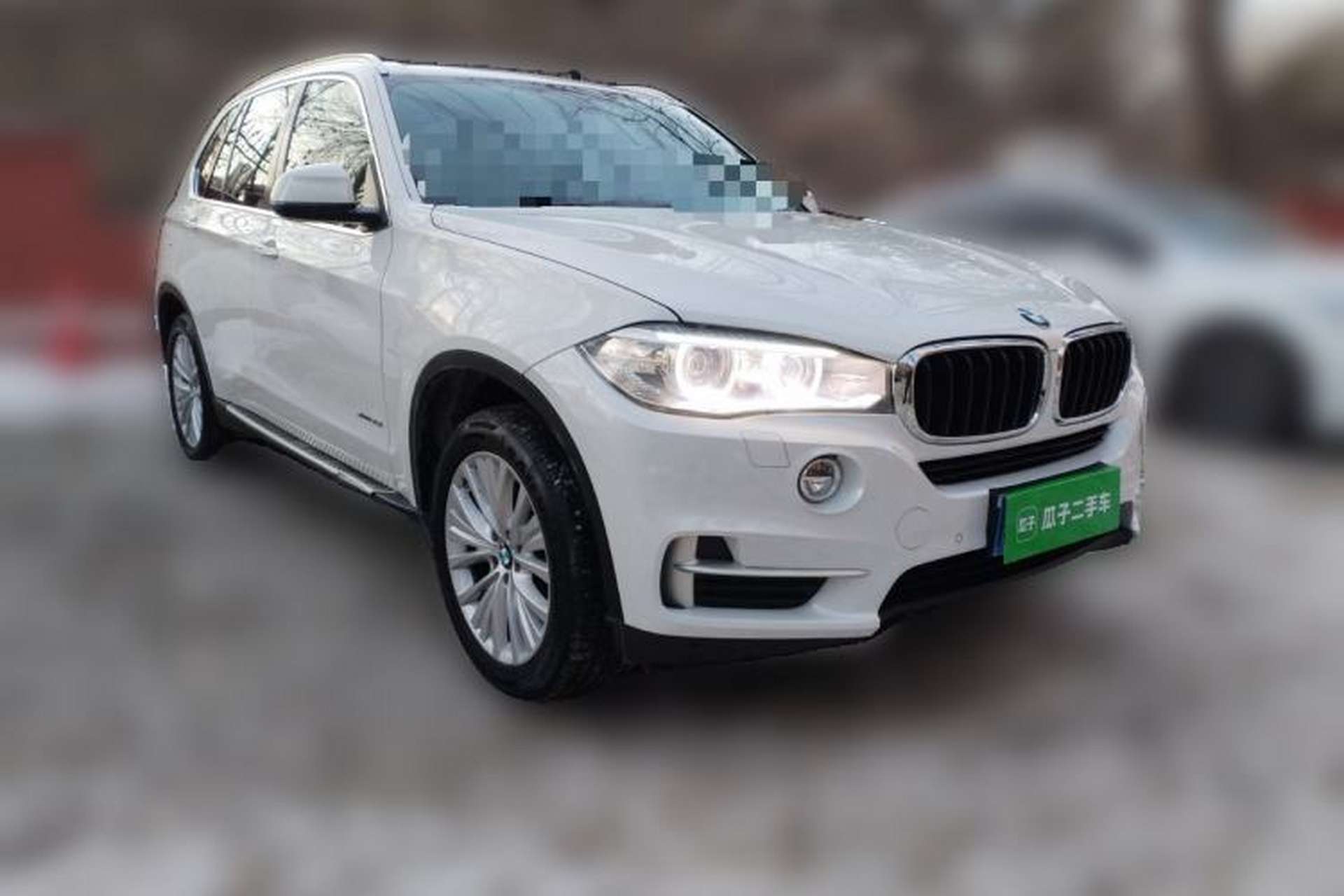 Used BMW X5 2014 xDrive35i Leading Model Front Right 45 Deg