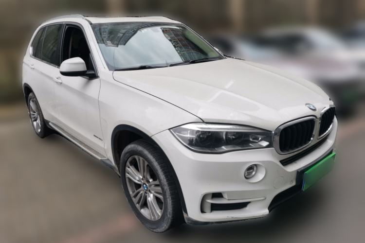 Used BMW X5 2014 xDrive35i Elegant Edition Front Right 45 Deg