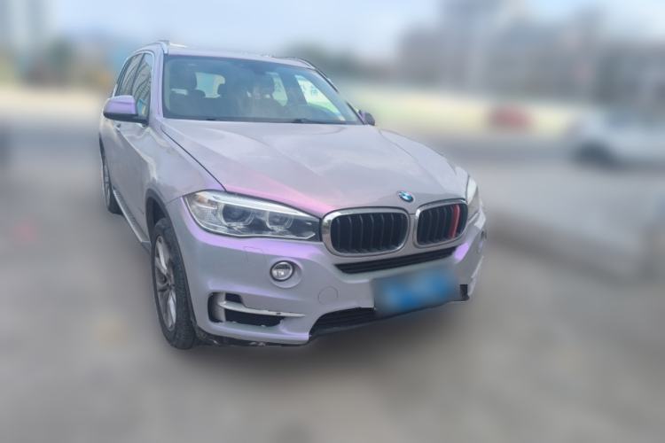 Used BMW X5 2014 xDrive35i Elegant Edition Front Right 45 Deg