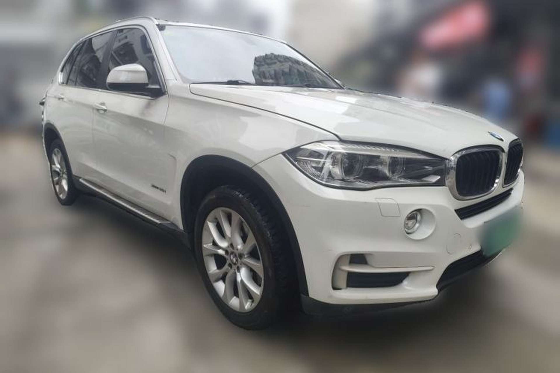Used BMW X5 2014 xDrive35i Elegant Edition Front Right 45 Deg