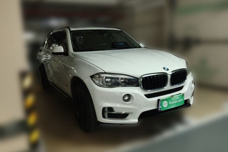 Used BMW X5 2014 xDrive35i Elegant Edition Front Right 45 Deg