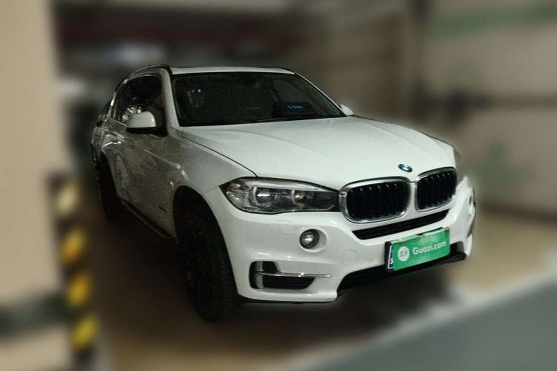 Used BMW X5 2014 xDrive35i Elegant Edition Front Right 45 Deg