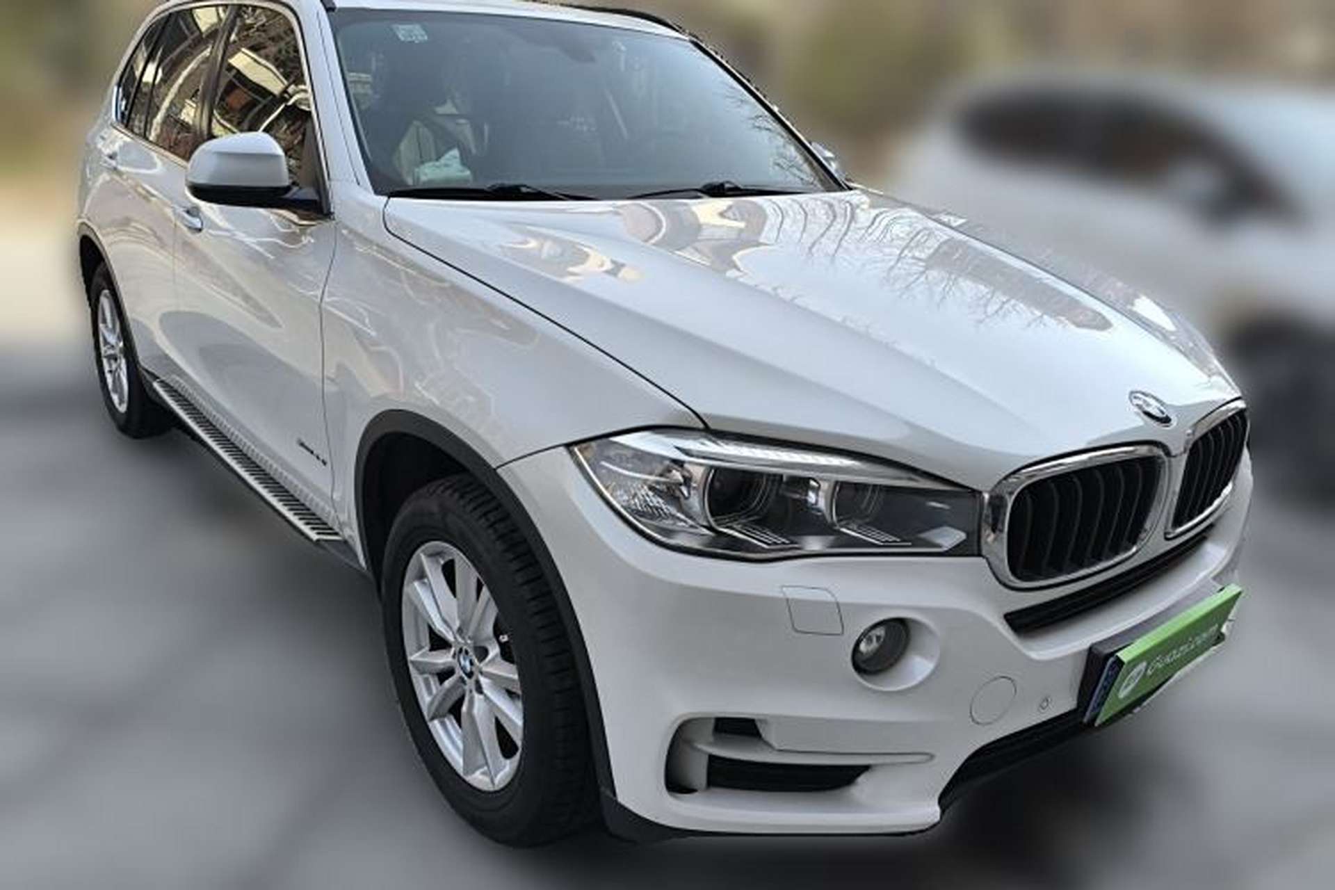 Used BMW X5 2014 xDrive35i Elegant Edition Front Right 45 Deg
