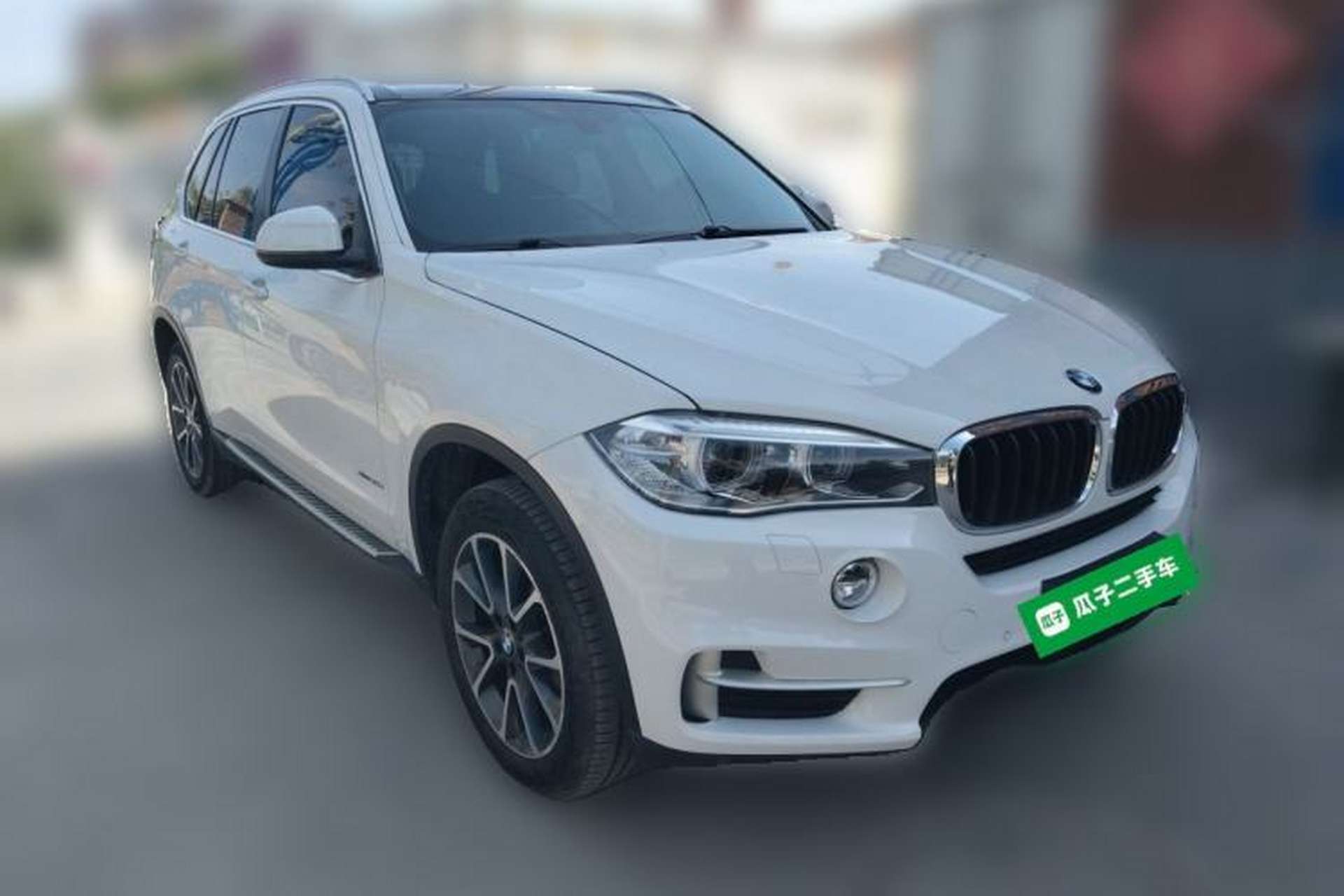 Used BMW X5 2014 xDrive35i Leading Model Front Right 45 Deg