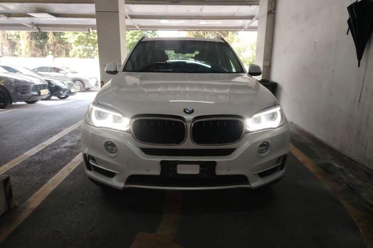 Used BMW X5 2014 xDrive35i U.S. specification Front