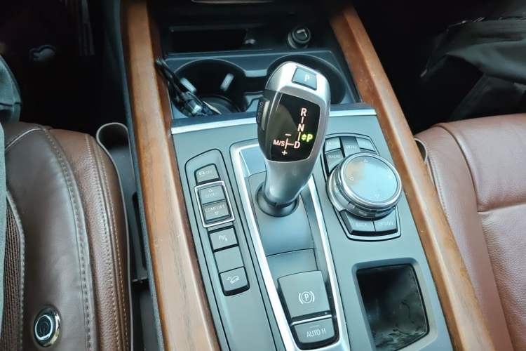 Used BMW X5  Gear Lever