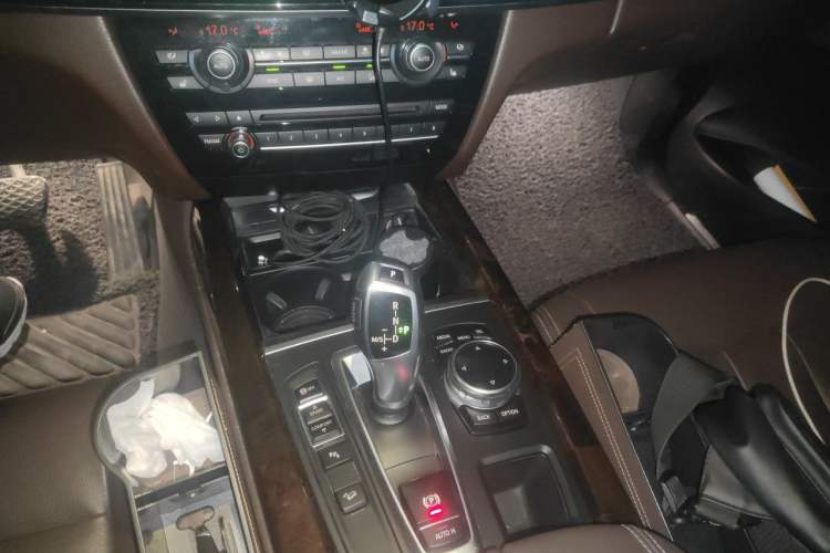 Used BMW X5 2014 xDrive35i Elegant Edition Gear Lever