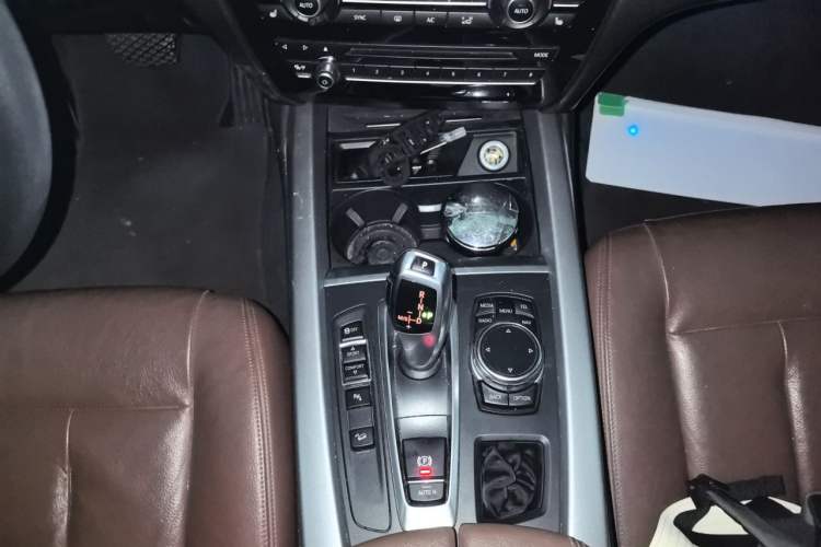 Used BMW X5  Gear Lever