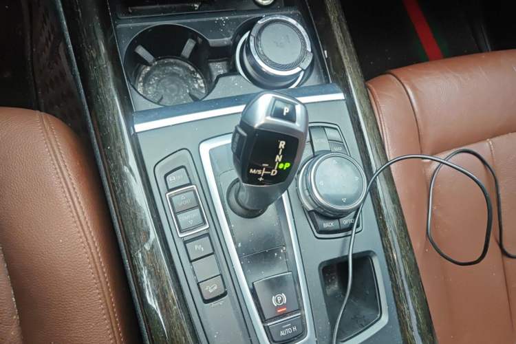 Used BMW X5 2014 xDrive35i Luxury Edition Gear Lever