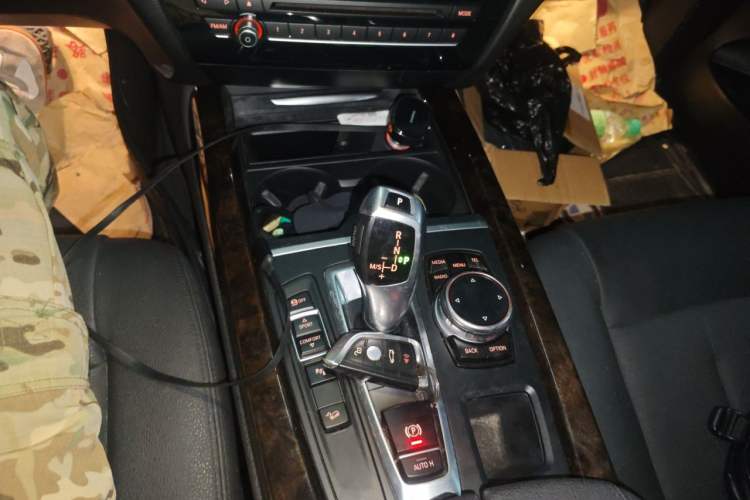 Used BMW X5  Gear Lever