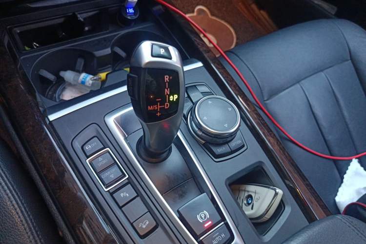 Used BMW X5 2014 xDrive35i Elegant Edition Gear Lever