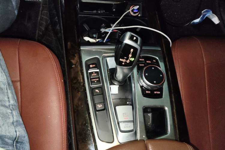 Used BMW X5 2014 xDrive35i Elegant Edition Gear Lever