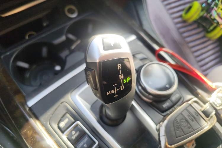 Used BMW X5 2014 xDrive35i Elegant Edition Gear Lever