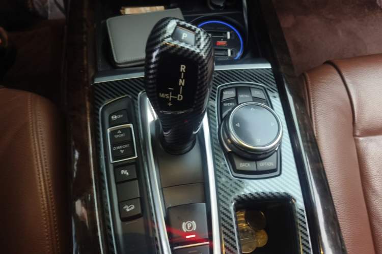 Used BMW X5 2014 xDrive35i Elegant Edition Gear Lever