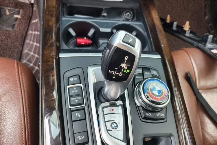 Used BMW X5 2014 xDrive35i Elegant Edition Gear Lever
