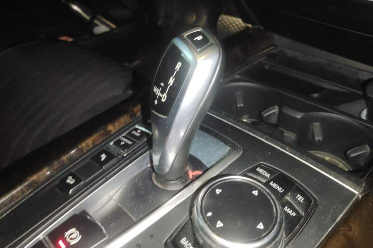 Used BMW X5 2014 xDrive35i Elegant Edition Gear Lever