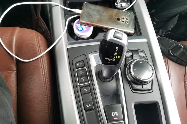 Used BMW X5 2014 xDrive35i Elegant Edition Gear Lever