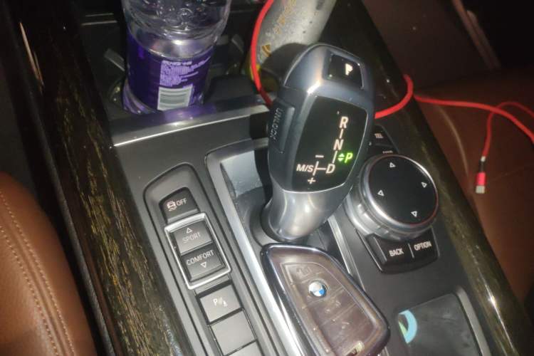 Used BMW X5 2014 xDrive35i Luxury Edition Gear Lever