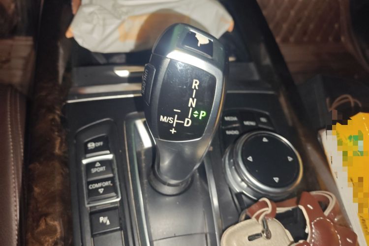 Used BMW X5 2014 xDrive35i Elegant Edition Gear Lever