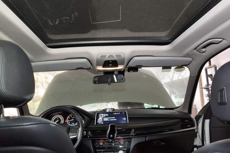 Used BMW X5 2014 xDrive35i Leading Model Headliner