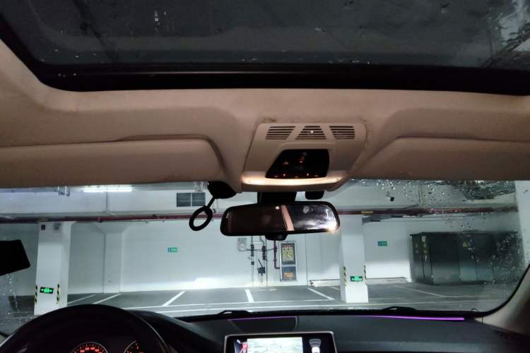 Used BMW X5 2014 xDrive35i Elegant Edition Headliner