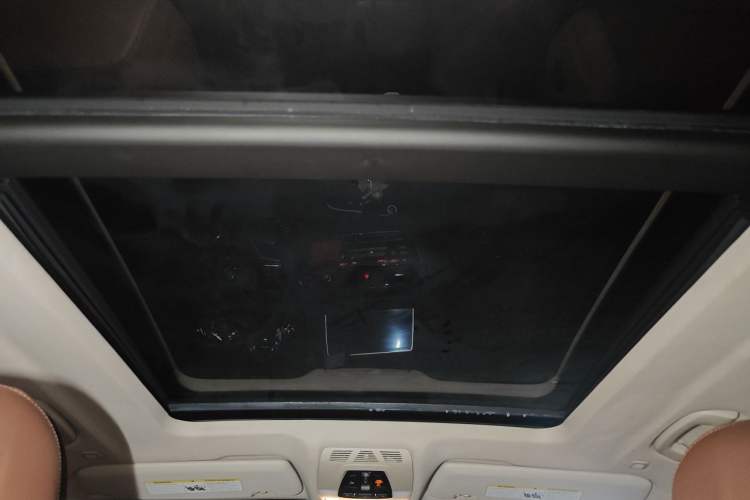 Used BMW X5  Headliner