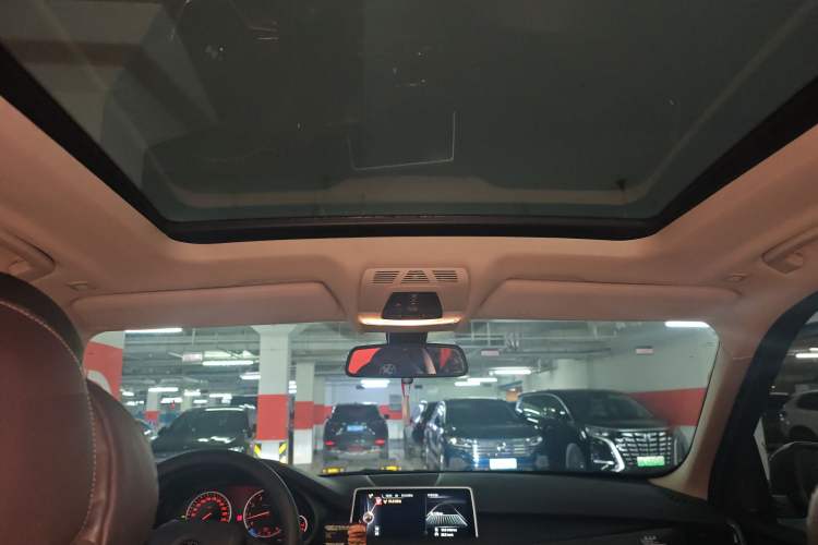 Used BMW X5 2014 xDrive35i Leading Model Headliner