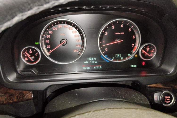 Used BMW X5 2014 xDrive35i Elegant Edition Instrument Cluster