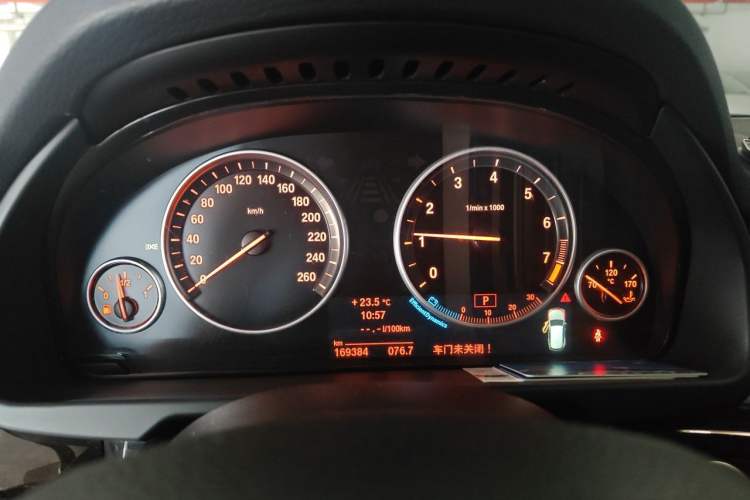 Used BMW X5 2014 xDrive35i Elegant Edition Instrument Cluster