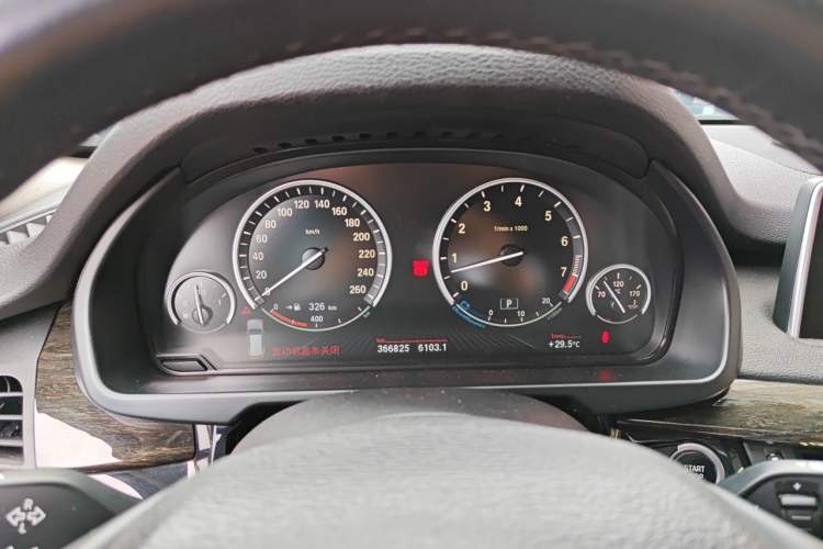 Used BMW X5 2014 xDrive35i Luxury Edition Instrument Cluster
