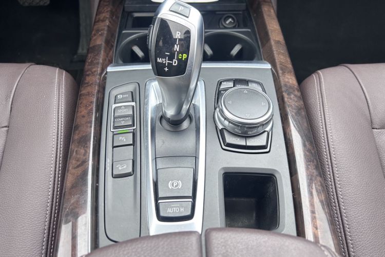 Used BMW X5 2014 xDrive35i Elegant Edition Interior 1