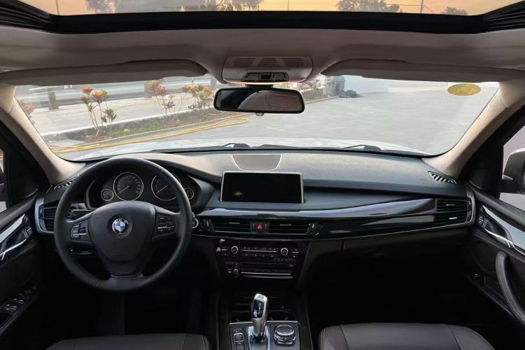 Used BMW X5 2014 xDrive35i Elegant Edition Interior 1