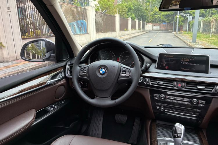 Used BMW X5 2014 xDrive35i Elegant Edition Interior 2